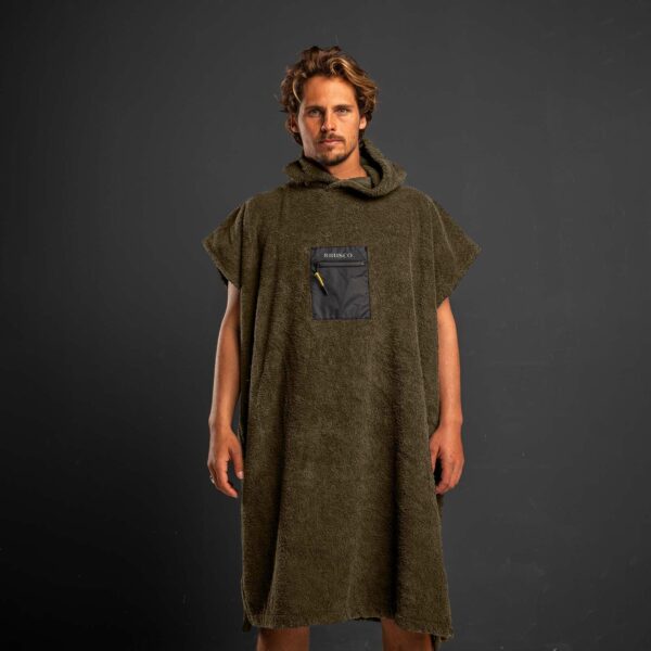 Poncho Green - Image 3